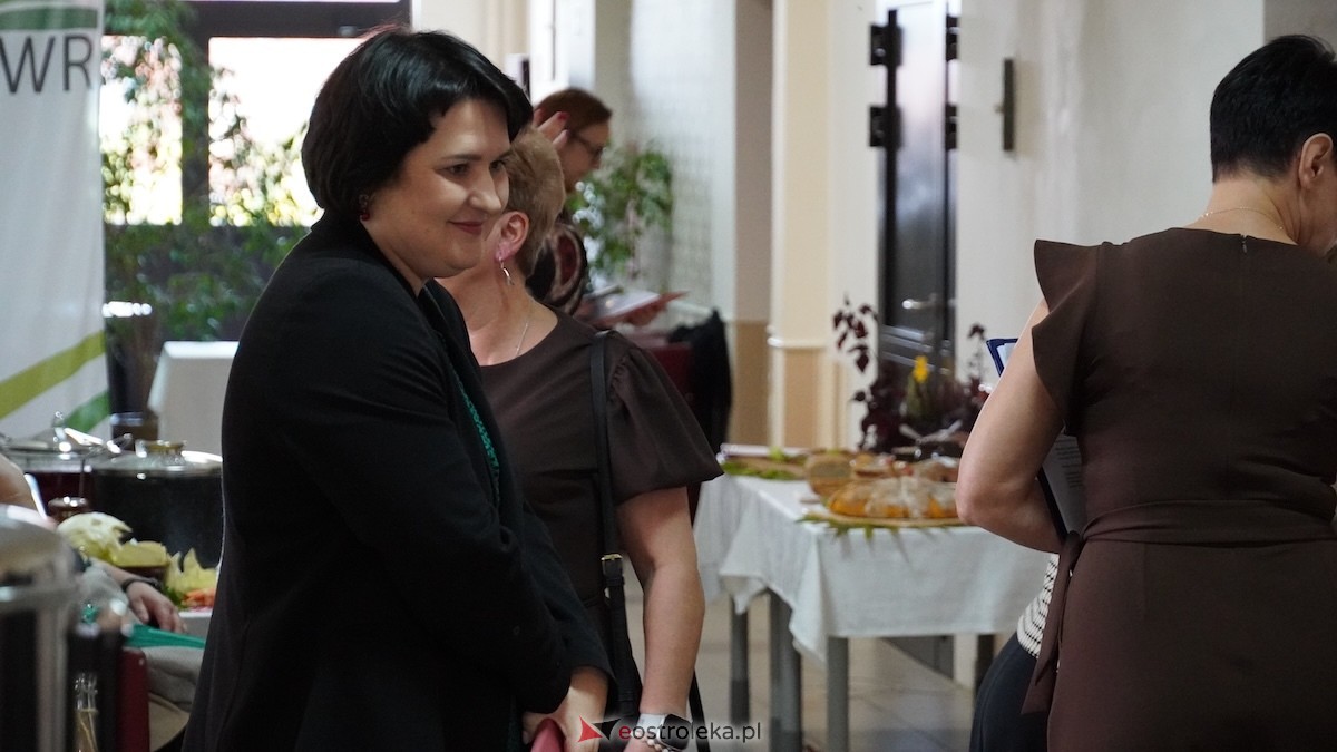 Więcej Życia w Życiu - seniorzy udowodnili, że tradycja smakuje najlepiej! [23.10.2025] - zdjęcie #54 - eOstroleka.pl