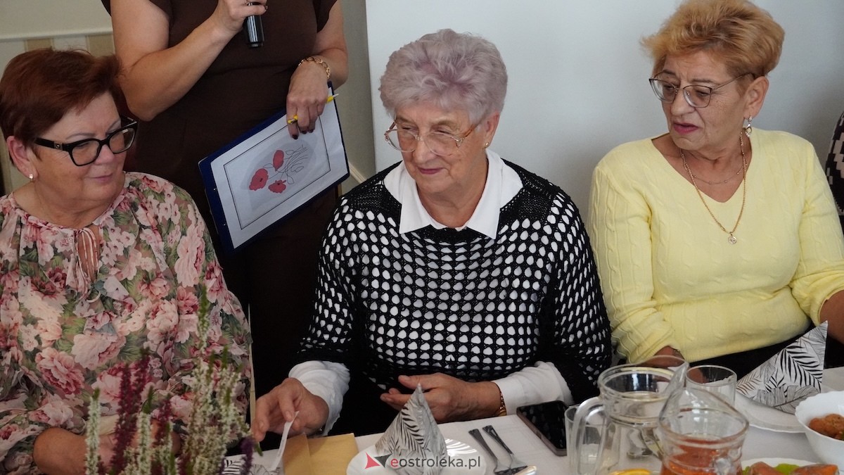 Więcej Życia w Życiu - seniorzy udowodnili, że tradycja smakuje najlepiej! [23.10.2025] - zdjęcie #40 - eOstroleka.pl