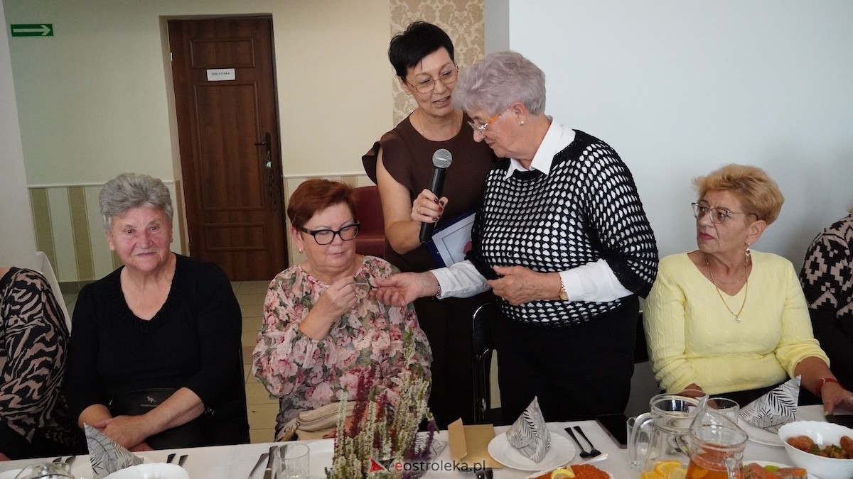 Więcej Życia w Życiu - seniorzy udowodnili, że tradycja smakuje najlepiej! [23.10.2025] - zdjęcie #39 - eOstroleka.pl