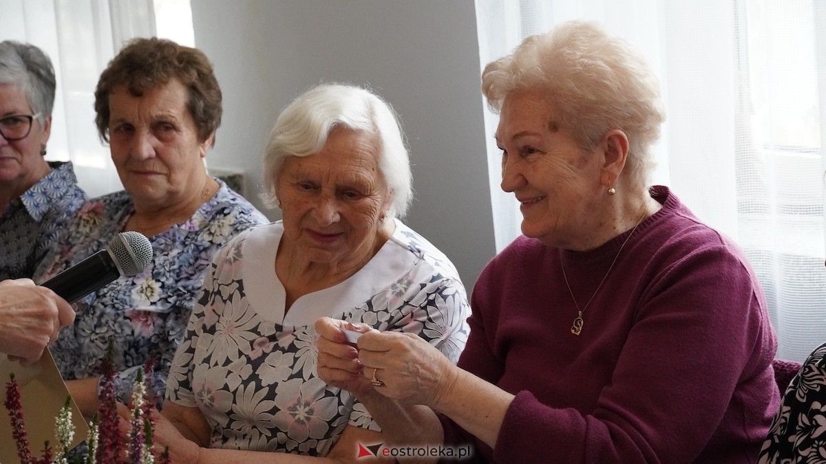 Więcej Życia w Życiu - seniorzy udowodnili, że tradycja smakuje najlepiej! [23.10.2025] - zdjęcie #32 - eOstroleka.pl