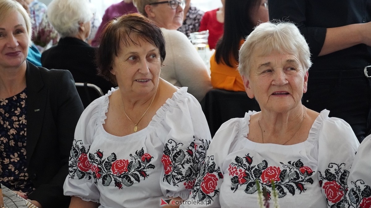 Więcej Życia w Życiu - seniorzy udowodnili, że tradycja smakuje najlepiej! [23.10.2025] - zdjęcie #18 - eOstroleka.pl