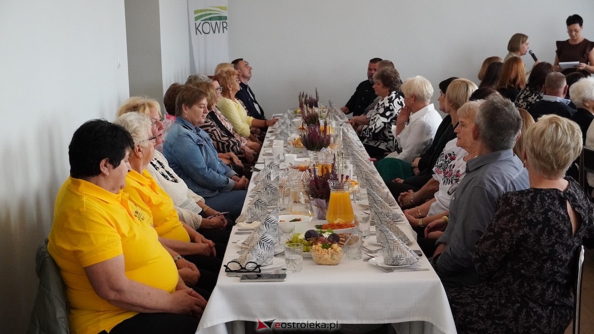 Więcej Życia w Życiu - seniorzy udowodnili, że tradycja smakuje najlepiej! [23.10.2025] - zdjęcie #10 - eOstroleka.pl