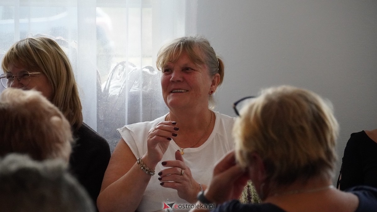 Więcej Życia w Życiu - seniorzy udowodnili, że tradycja smakuje najlepiej! [23.10.2025] - zdjęcie #4 - eOstroleka.pl
