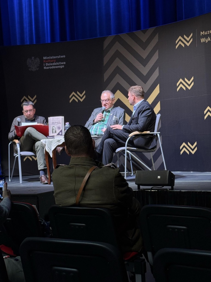 Kulisy walki i zdrady. Spotkanie wokół nowej monografii o XVI Okręgu NZW w Muzeum Żołnierzy Wyklętych [25.10.2025] - zdjęcie #7 - eOstroleka.pl