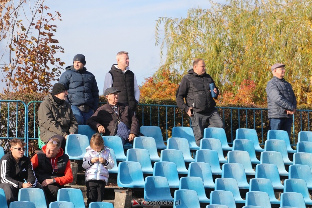 Narew Ostrołęka - Polonia II Warszawa [25.10.2025] - zdjęcie #41 - eOstroleka.pl
