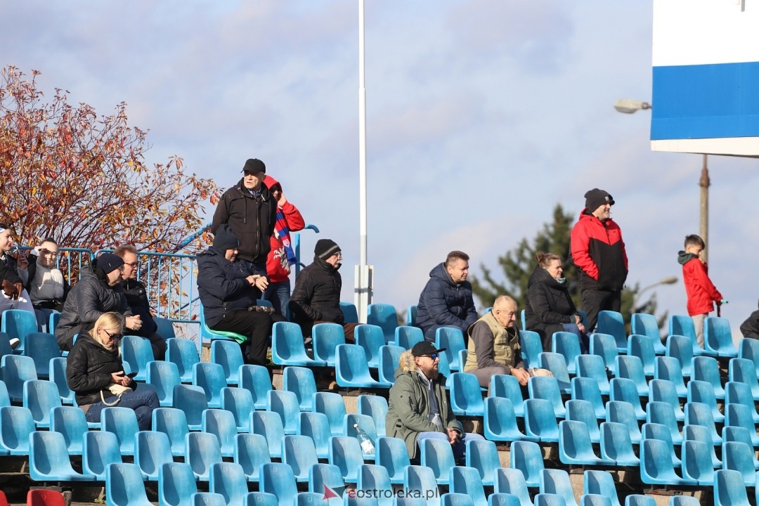 Narew Ostrołęka - Polonia II Warszawa [25.10.2025] - zdjęcie #38 - eOstroleka.pl