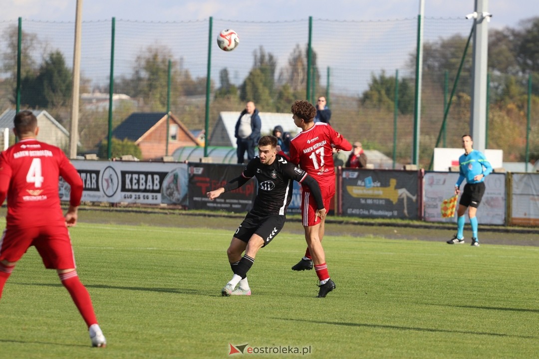 Narew Ostrołęka - Polonia II Warszawa [25.10.2025] - zdjęcie #34 - eOstroleka.pl