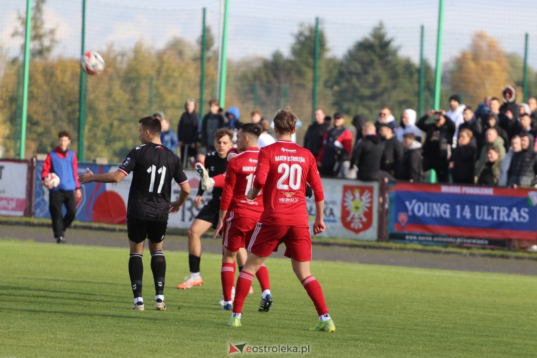 Narew Ostrołęka - Polonia II Warszawa [25.10.2025] - zdjęcie #33 - eOstroleka.pl