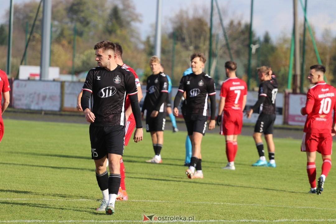 Narew Ostrołęka - Polonia II Warszawa [25.10.2025] - zdjęcie #30 - eOstroleka.pl