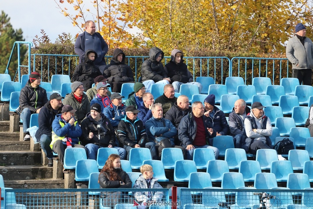 Narew Ostrołęka - Polonia II Warszawa [25.10.2025] - zdjęcie #24 - eOstroleka.pl