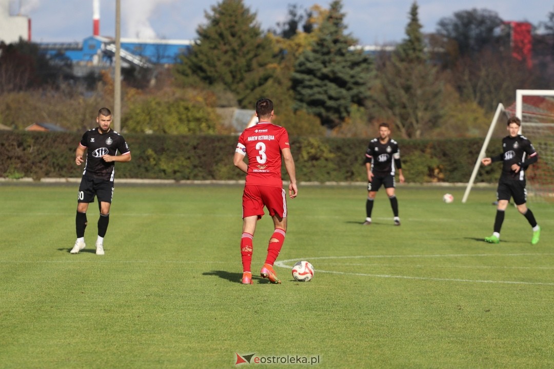 Narew Ostrołęka - Polonia II Warszawa [25.10.2025] - zdjęcie #21 - eOstroleka.pl