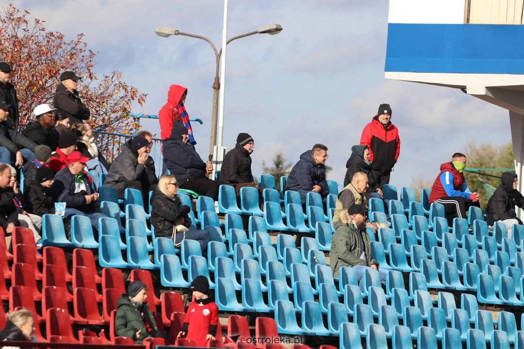 Narew Ostrołęka - Polonia II Warszawa [25.10.2025] - zdjęcie #14 - eOstroleka.pl