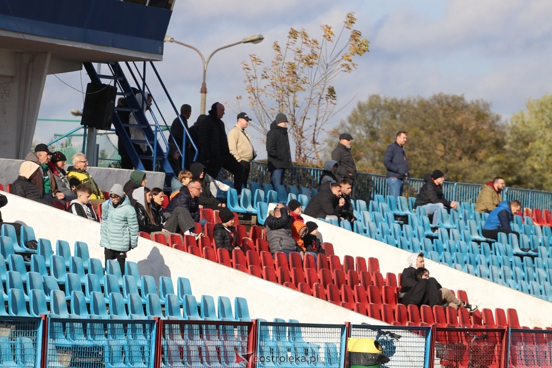 Narew Ostrołęka - Polonia II Warszawa [25.10.2025] - zdjęcie #13 - eOstroleka.pl
