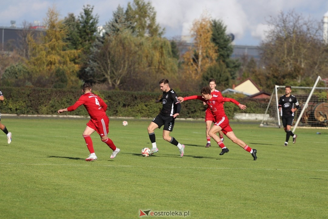 Narew Ostrołęka - Polonia II Warszawa [25.10.2025] - zdjęcie #2 - eOstroleka.pl