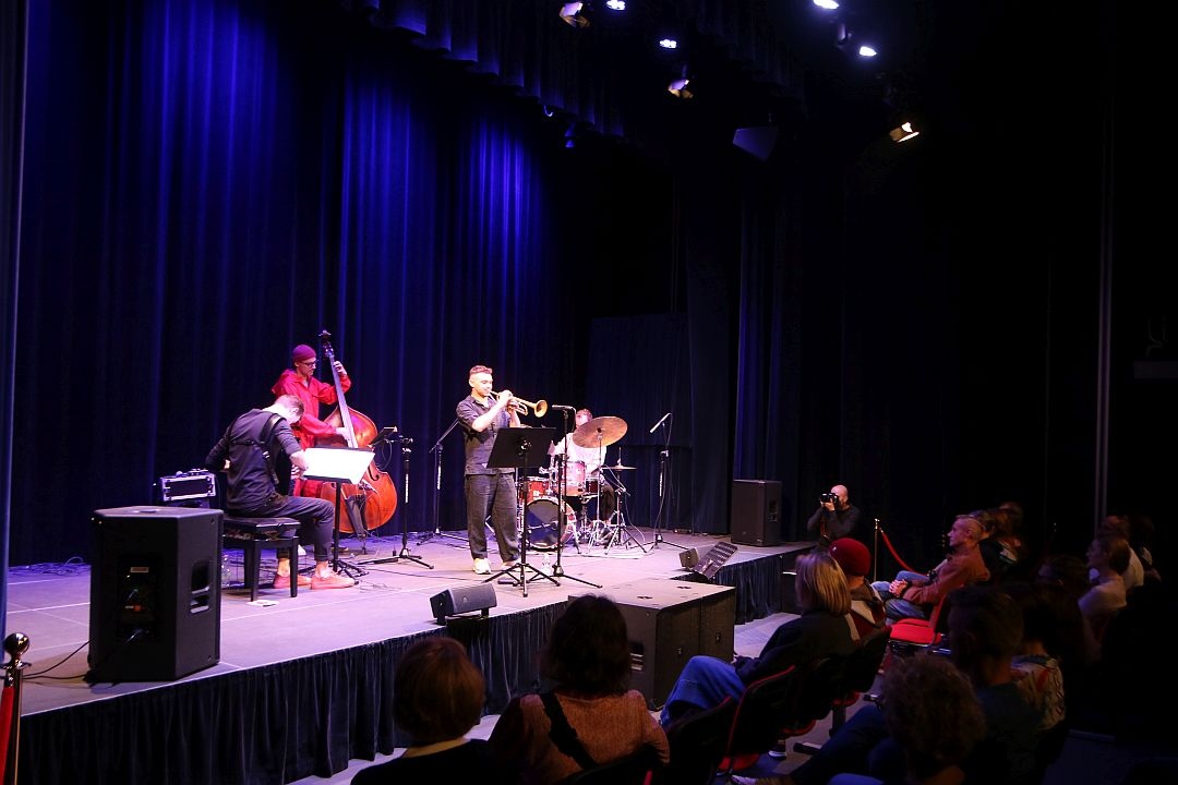 Koncert Arek Czernysz Quartet w MŻW [25.10.2025] - zdjęcie #6 - eOstroleka.pl