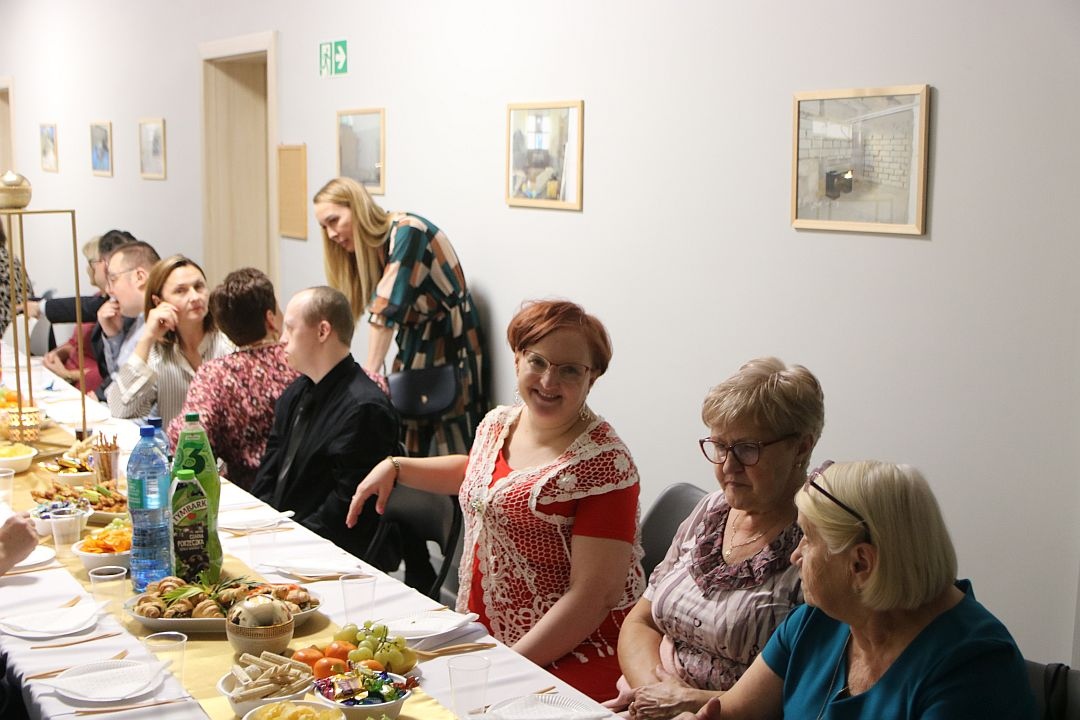 Ogólnopolskie Stowarzyszenie Osób Niepełnosprawnych - Bal Przyjaźni [25.10.2025] - zdjęcie #36 - eOstroleka.pl