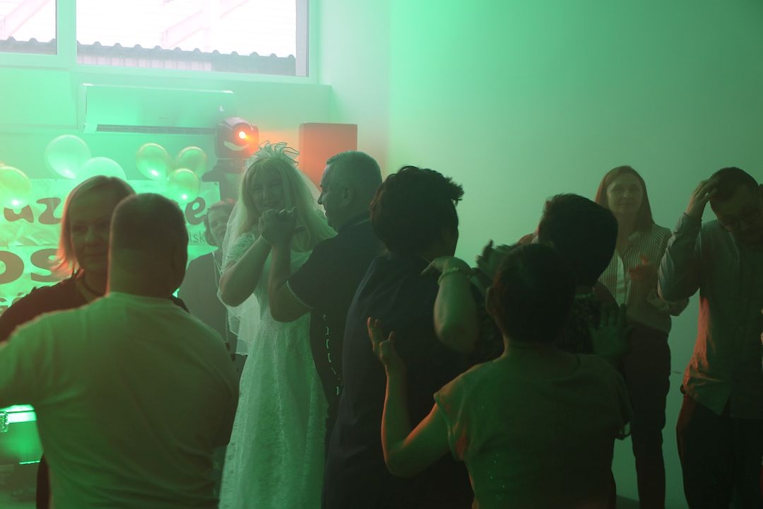 Ogólnopolskie Stowarzyszenie Osób Niepełnosprawnych - Bal Przyjaźni [25.10.2025] - zdjęcie #14 - eOstroleka.pl