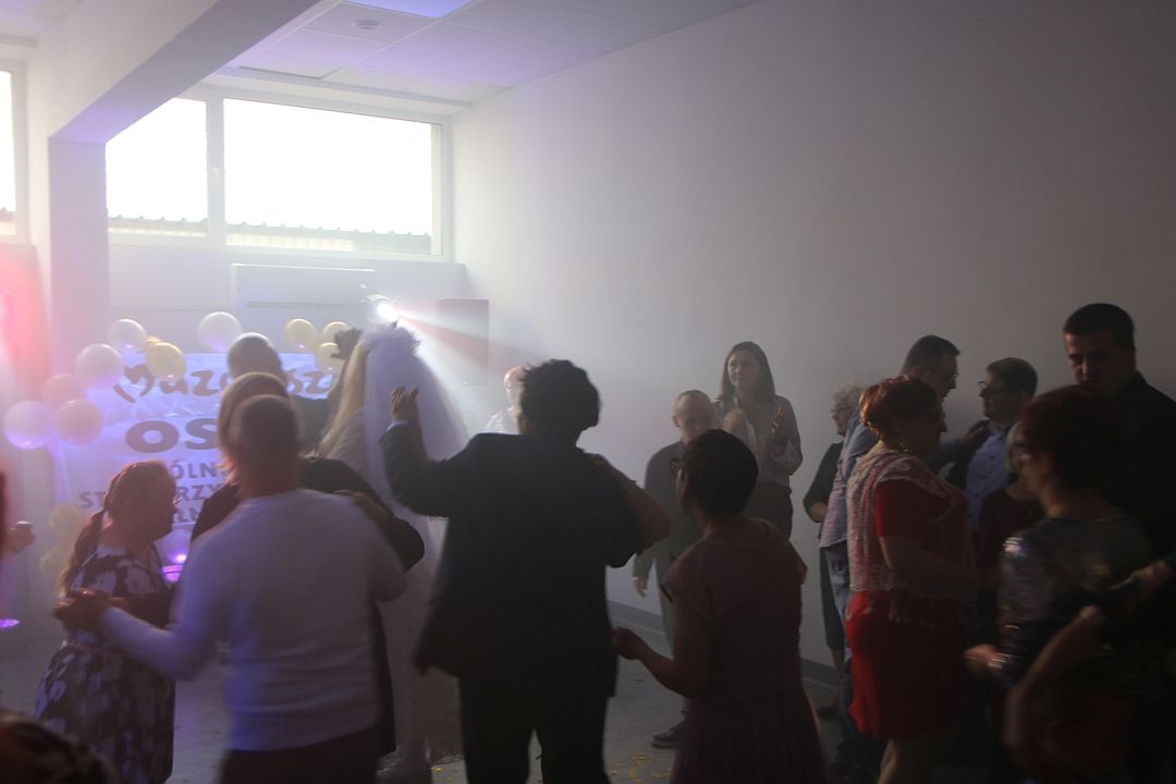 Ogólnopolskie Stowarzyszenie Osób Niepełnosprawnych - Bal Przyjaźni [25.10.2025] - zdjęcie #12 - eOstroleka.pl