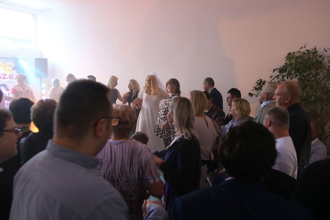 Ogólnopolskie Stowarzyszenie Osób Niepełnosprawnych - Bal Przyjaźni [25.10.2025] - zdjęcie #7 - eOstroleka.pl