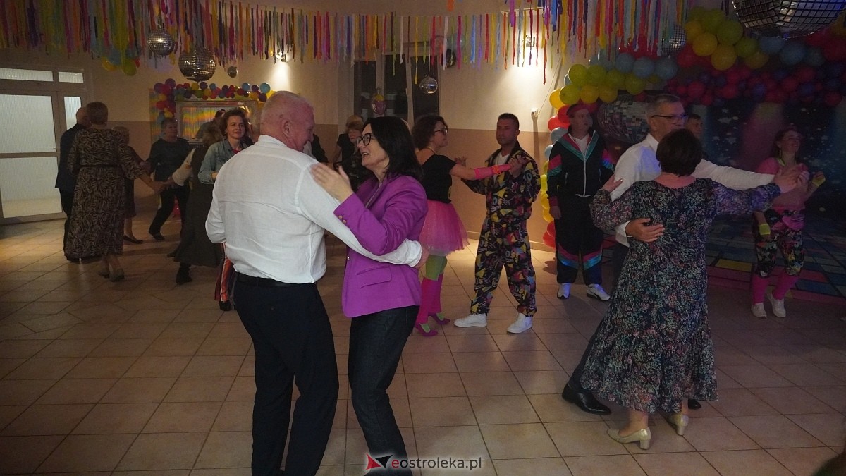 Impreza w stylu lay 80. w Kleczkowie [25.10.2025] - zdjęcie #14 - eOstroleka.pl