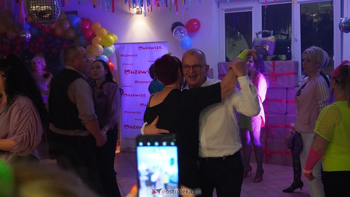 Impreza w stylu lay 80. w Kleczkowie [25.10.2025] - zdjęcie #1 - eOstroleka.pl