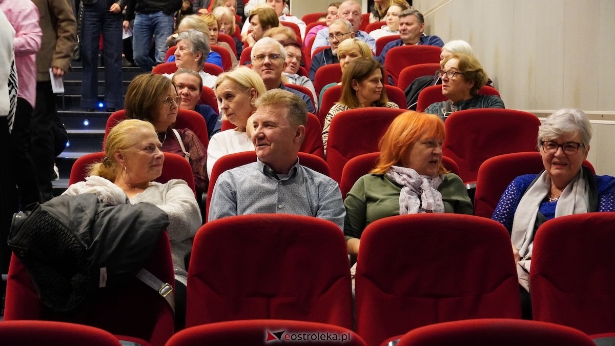 Koncert Pieśni malowane, dźwiękiem wycinane [26.10.2025] - zdjęcie #109 - eOstroleka.pl