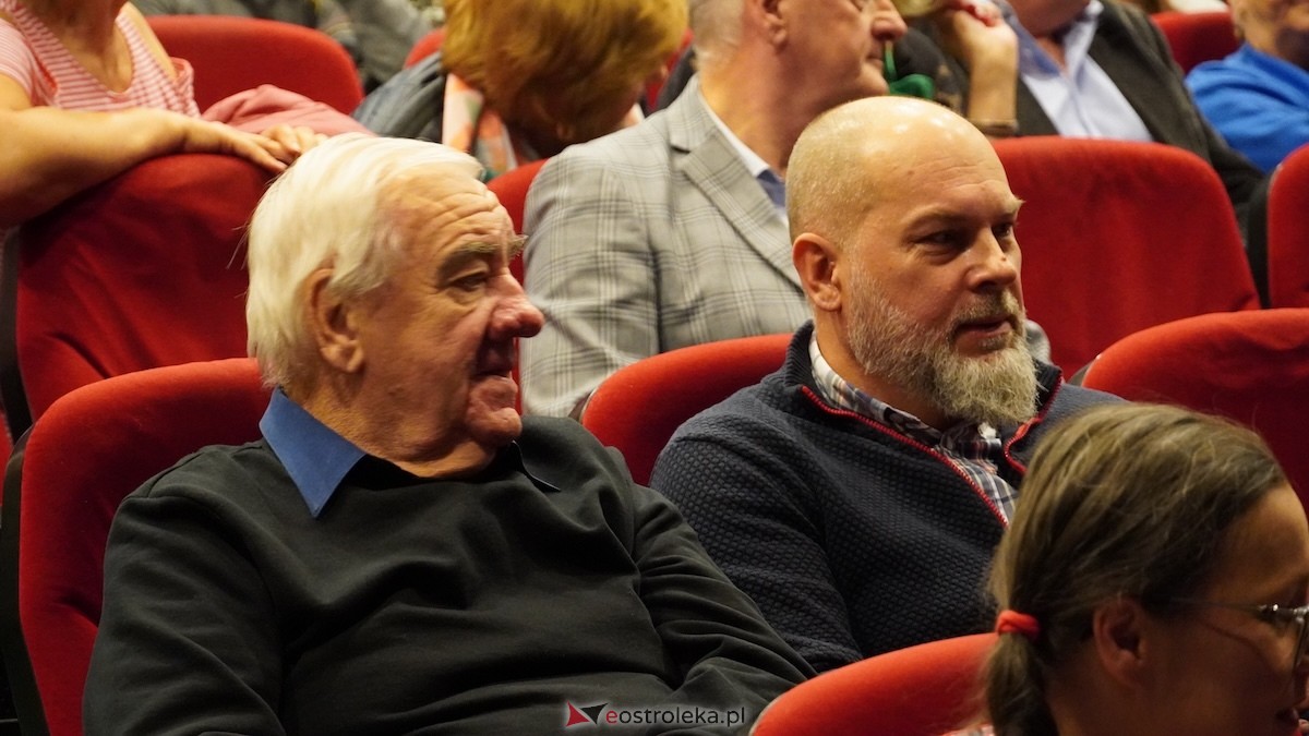 Koncert Pieśni malowane, dźwiękiem wycinane [26.10.2025] - zdjęcie #104 - eOstroleka.pl
