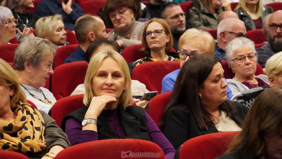 Koncert Pieśni malowane, dźwiękiem wycinane [26.10.2025] - zdjęcie #101 - eOstroleka.pl