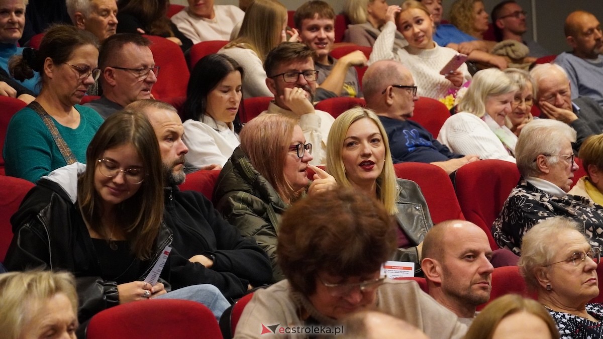 Koncert Pieśni malowane, dźwiękiem wycinane [26.10.2025] - zdjęcie #99 - eOstroleka.pl