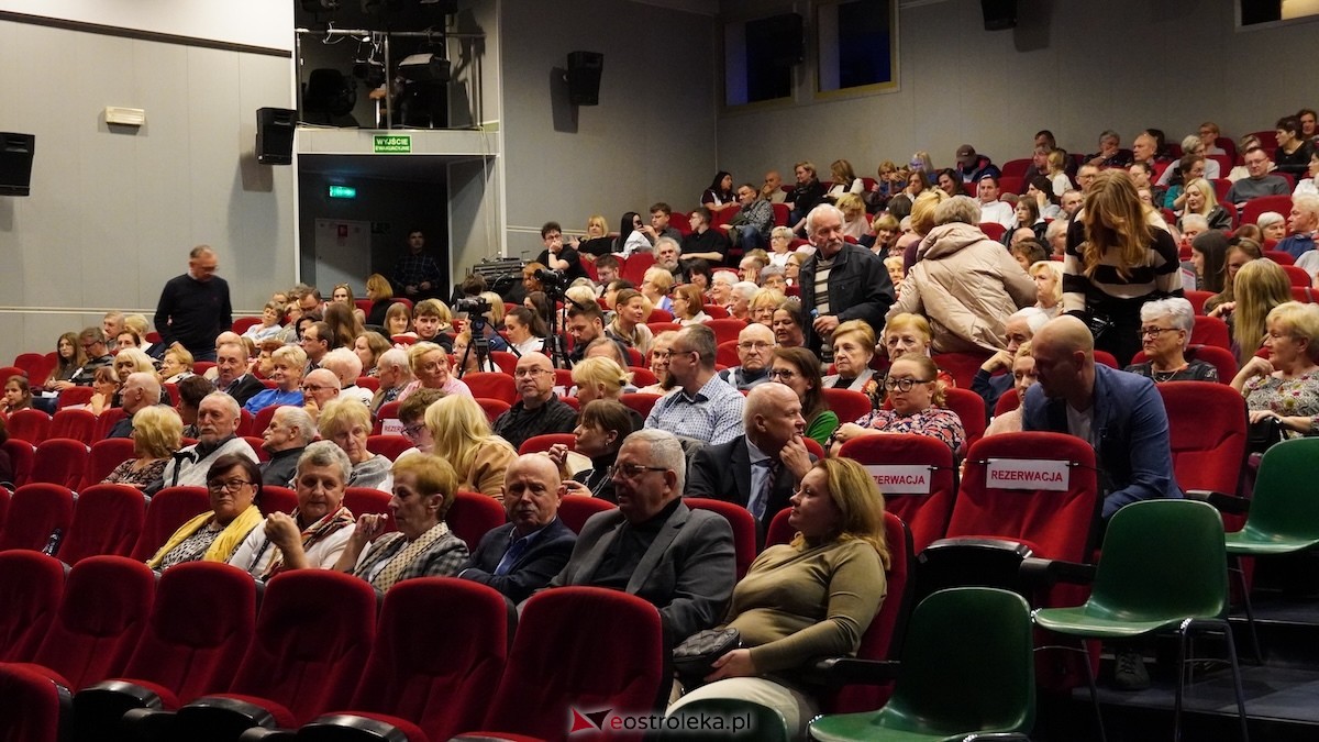 Koncert Pieśni malowane, dźwiękiem wycinane [26.10.2025] - zdjęcie #87 - eOstroleka.pl