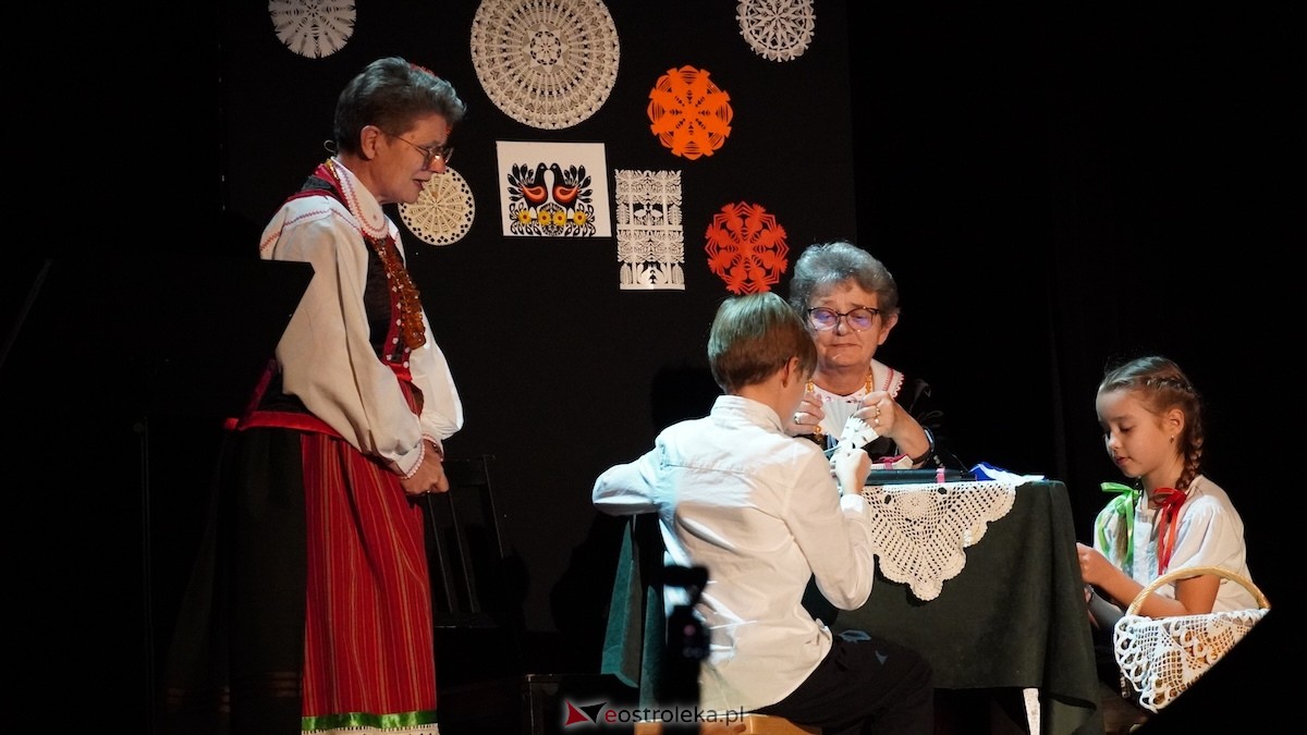 Koncert Pieśni malowane, dźwiękiem wycinane [26.10.2025] - zdjęcie #76 - eOstroleka.pl