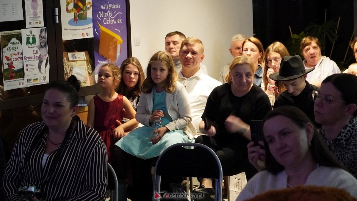 Koncert finałowy konkursu Śpiewający Powiat [26.10.2025] - zdjęcie #23 - eOstroleka.pl