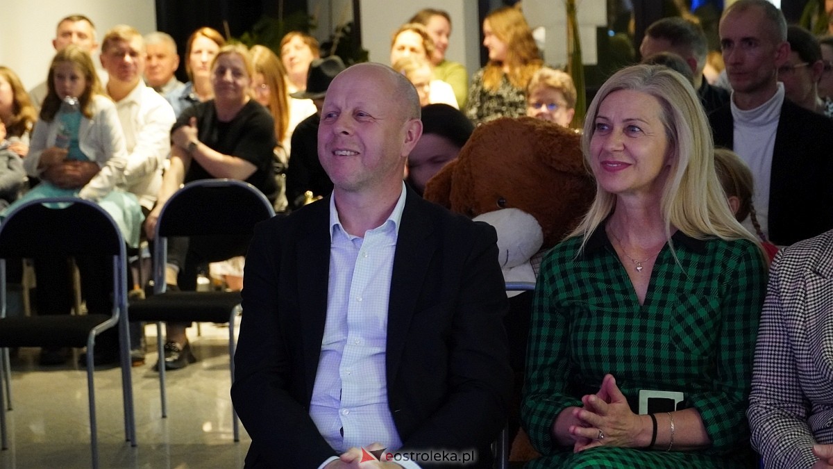 Koncert finałowy konkursu Śpiewający Powiat [26.10.2025] - zdjęcie #14 - eOstroleka.pl