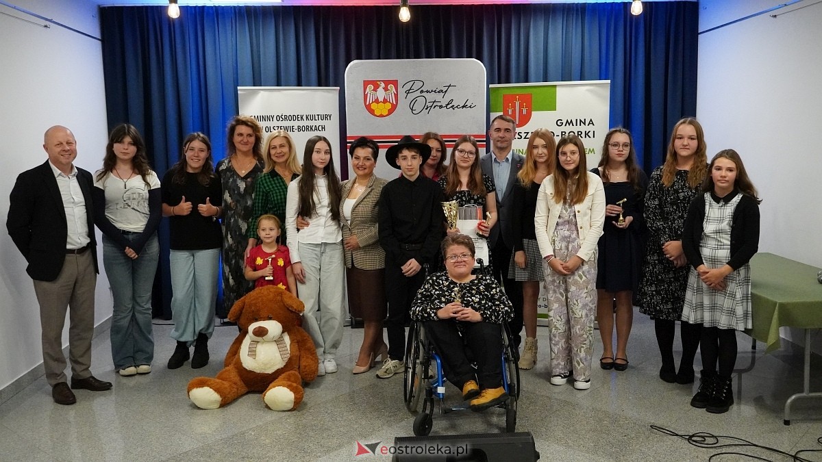 Koncert finałowy konkursu Śpiewający Powiat [26.10.2025] - zdjęcie #8 - eOstroleka.pl