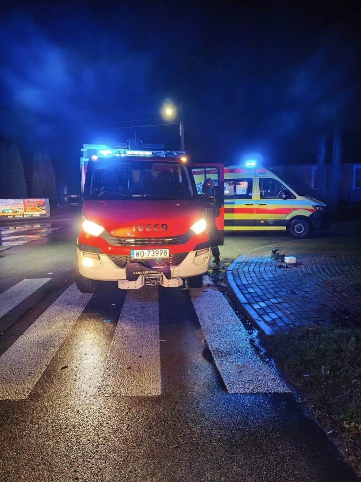 Wypadek w Grucelach [26.10.2025] - zdjęcie #7 - eOstroleka.pl