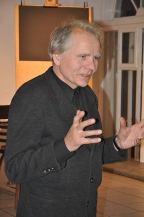 Galeria Ostrołęka: Spotkanie z Markiem Świąteckim [27.X.2011] - zdjęcie #15 - eOstroleka.pl