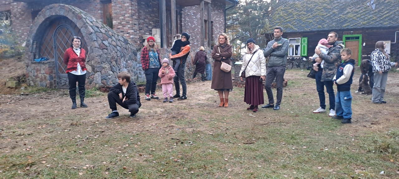 „Wielkie Serca – pomocne dłonie w Brzozówce” [28.10.2025] - zdjęcie #32 - eOstroleka.pl
