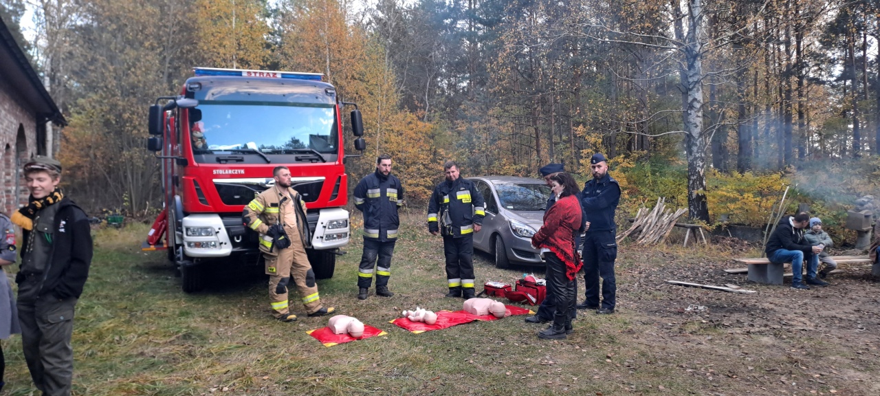 „Wielkie Serca – pomocne dłonie w Brzozówce” [28.10.2025] - zdjęcie #19 - eOstroleka.pl