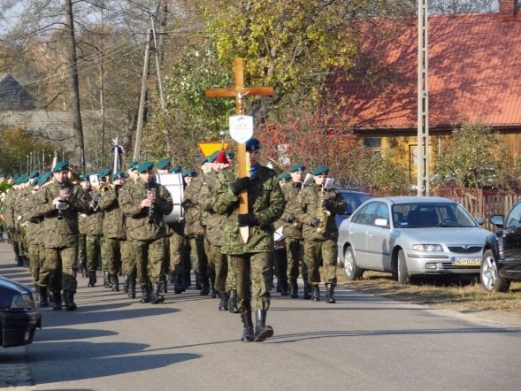 Pogrzeb sierżanta Mariusza Deptuły [28.10.2011] - zdjęcie #4 - eOstroleka.pl