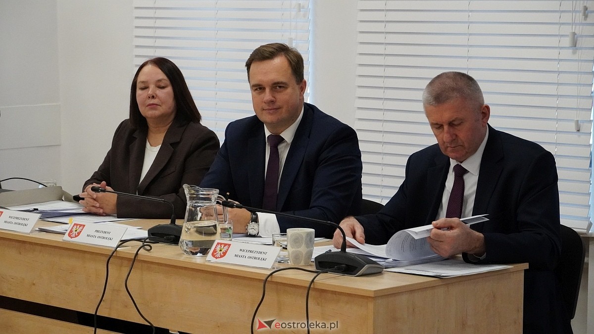 Sesja Rady Miasta Ostrołęka [30.10.2025] - zdjęcie #42 - eOstroleka.pl