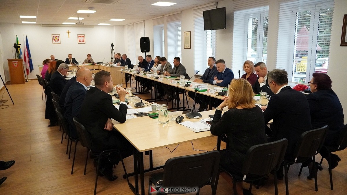 Sesja Rady Miasta Ostrołęka [30.10.2025] - zdjęcie #25 - eOstroleka.pl