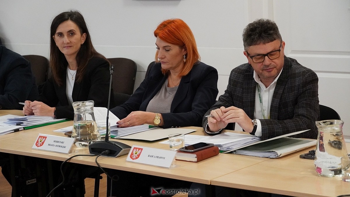 Sesja Rady Miasta Ostrołęka [30.10.2025] - zdjęcie #11 - eOstroleka.pl