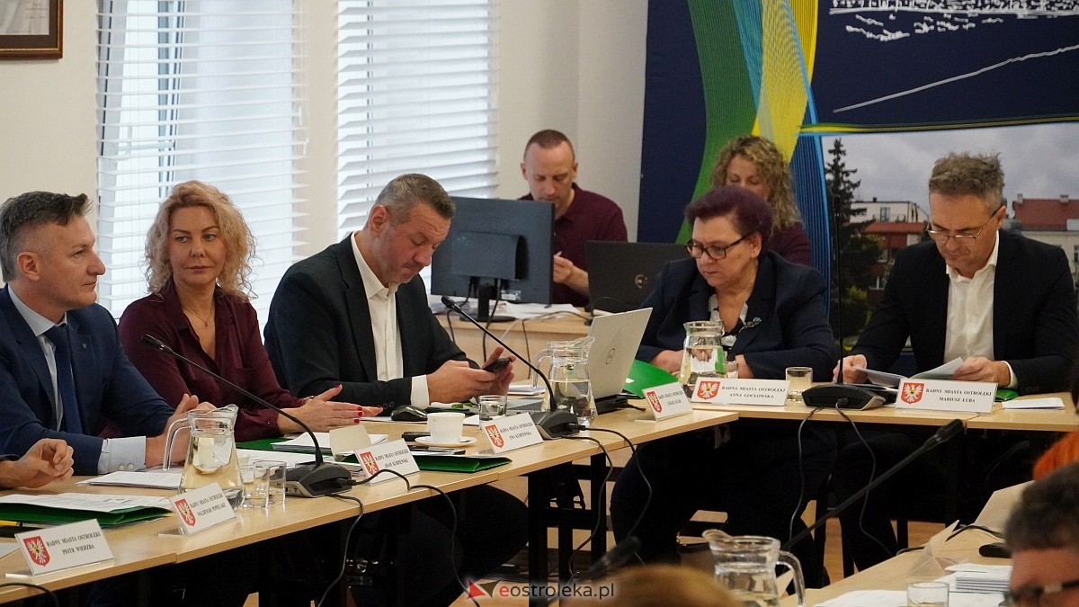 Sesja Rady Miasta Ostrołęka [30.10.2025] - zdjęcie #1 - eOstroleka.pl