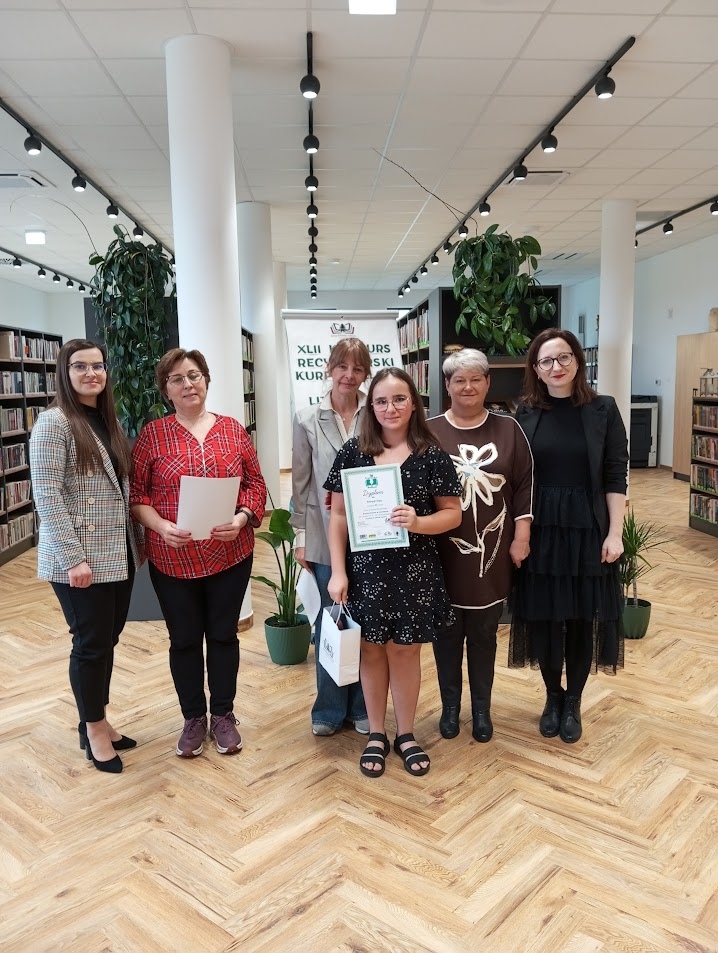 Młode talenty gminy Czarnia podtrzymują kurpiowską tradycję! [29.10.2025] - zdjęcie #7 - eOstroleka.pl