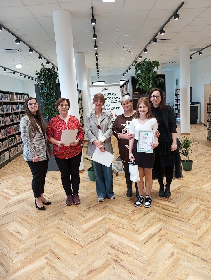 Młode talenty gminy Czarnia podtrzymują kurpiowską tradycję! [29.10.2025] - zdjęcie #1 - eOstroleka.pl