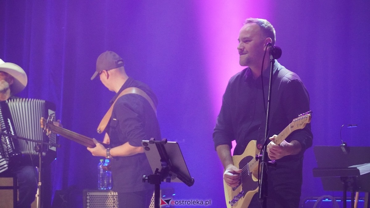 Jubileuszowy koncert zespołu Droga na Ostrołękę [3.11.2025] - zdjęcie #80 - eOstroleka.pl