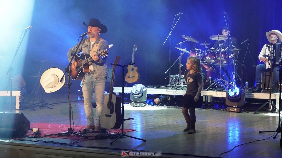 Jubileuszowy koncert zespołu Droga na Ostrołękę [3.11.2025] - zdjęcie #37 - eOstroleka.pl