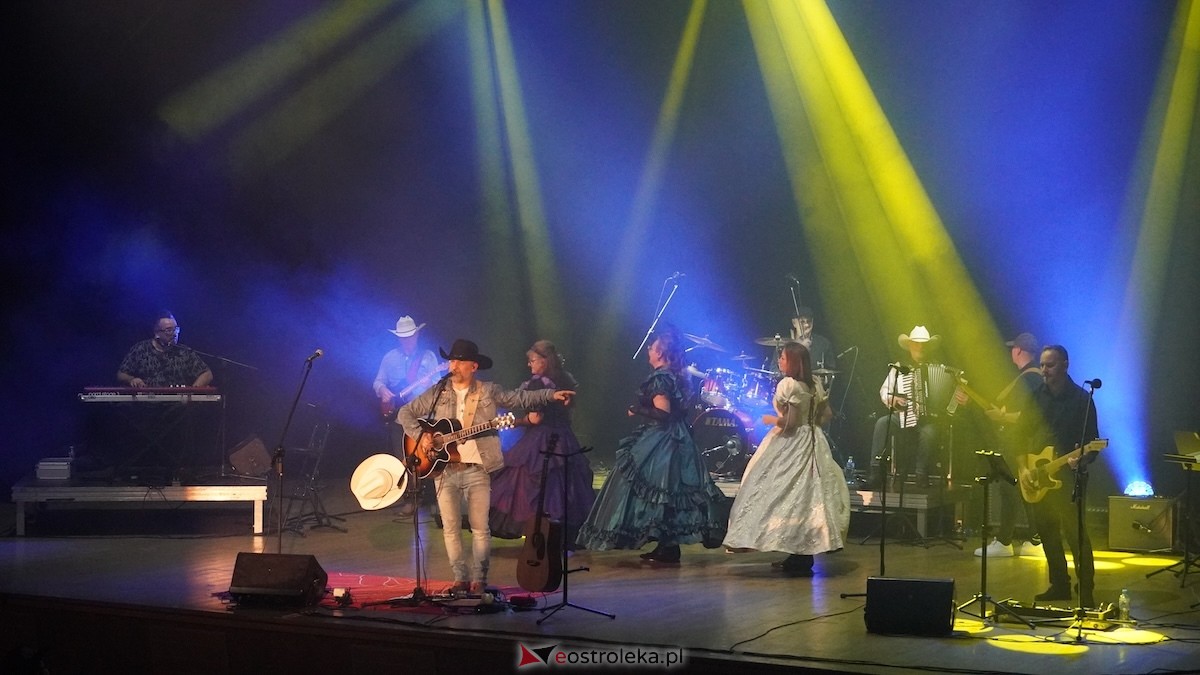Jubileuszowy koncert zespołu Droga na Ostrołękę [3.11.2025] - zdjęcie #6 - eOstroleka.pl