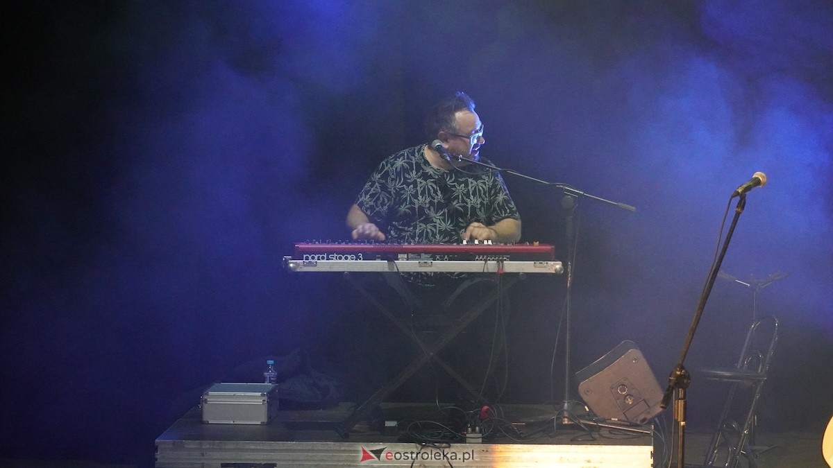 Jubileuszowy koncert zespołu Droga na Ostrołękę [3.11.2025] - zdjęcie #2 - eOstroleka.pl