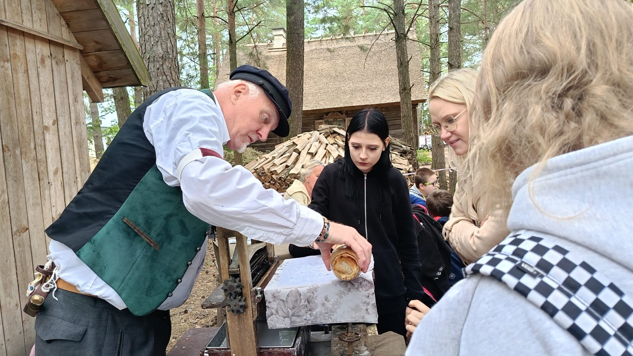 „Muzeum dla sąsiedztwa” – podsumowanie projektu edukacyjnego - zdjęcie #5 - eOstroleka.pl
